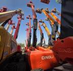 للايجار : سيزر لفت ومان لفت ورافعات شوكيه , Trucks & Special Vehicles, Equipment for rent