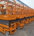 سيزرلفت (رافعات مقصيه)للايجار, الشاحنات , رافعة