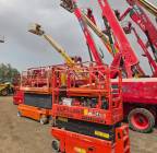 معدات سيزر لفت كهرباء للإيجار , الشاحنات , معدات للإيجار