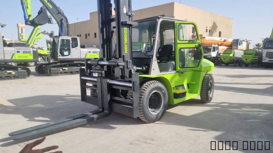 رافعة شوكية للايجار المدينة سيزر لفت للايجار المدي, Trucks & Special Vehicles, Equipment for rent