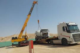 رافعه شوكيه للإيجار جميع أنواعها واحجامها, الشاحنات , رافعة