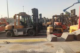 كرينات للإيجار جميع أنواعها واحجامها, الشاحنات , كرين