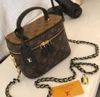 شنط, المجوهرات والساعات