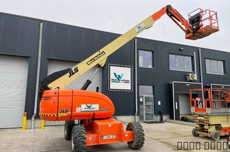 تاجير جميع الرافعات, المنزل والحديقة