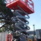 الشاحنات , معدات للإيجار