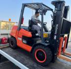 سيزرلفت مانلفت سقالة سقالات كهرباء ديزل , سيزرلفت مانلفت سقالة سقالات كهرباء ديزل ايجار يومي, التجار والبناء, سقالة