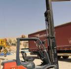 رافعات شوكية فوركلفت 1طن 2طن 3طن 5طن 7طن 25طن ايجا, الشاحنات , معدات للإيجار