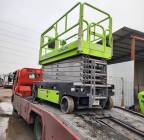 scissor lifts All sizes For rent, السلع للأطفال واللعب